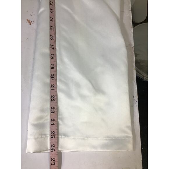 LULU'S L Chic Vow White Satin Off-the-Shoulder Bow Jumpsuit NEW B87 - Picture 11 of 12